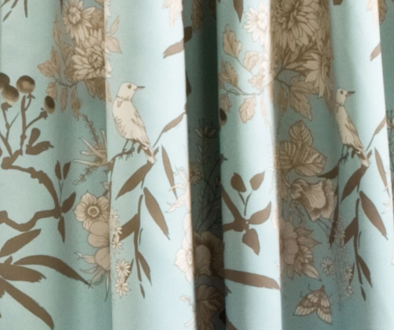 Botanical Garden Blue Room-Darkening Rod Pocket Curtain Panel Pair, (84") 3 Botanical Garden Blue Room-Darkening Rod Pocket Curtain Panel Pair, (84") - Image 3