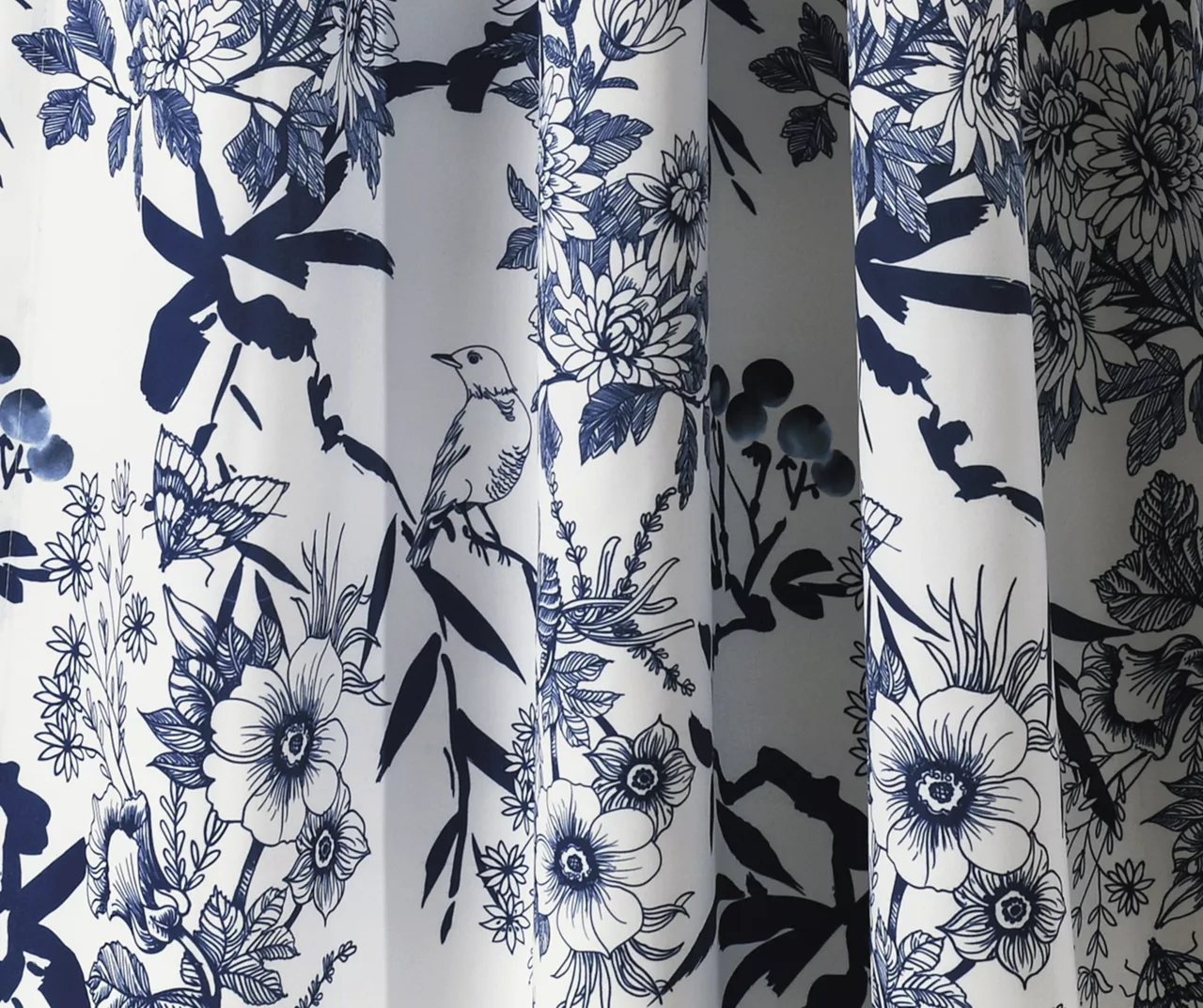 Botanical Garden Navy & White Room-Darkening Rod Pocket Curtain Panel Pair, (95") 4 Botanical Garden Navy & White Room-Darkening Rod Pocket Curtain Panel Pair, (95") - Image 4