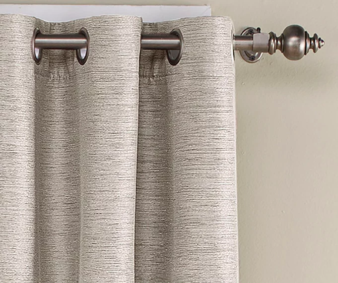 Eclipse Newport Therma Blackout Grommet Valance 5 Eclipse Newport Therma Blackout Grommet Valance - Image 5