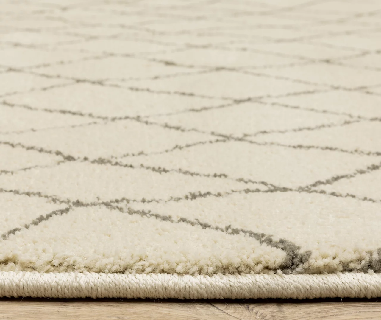 Harrison Geometric Accent Rug, (2' X 3') 7 Harrison Geometric Accent Rug, (2' X 3') - Image 7