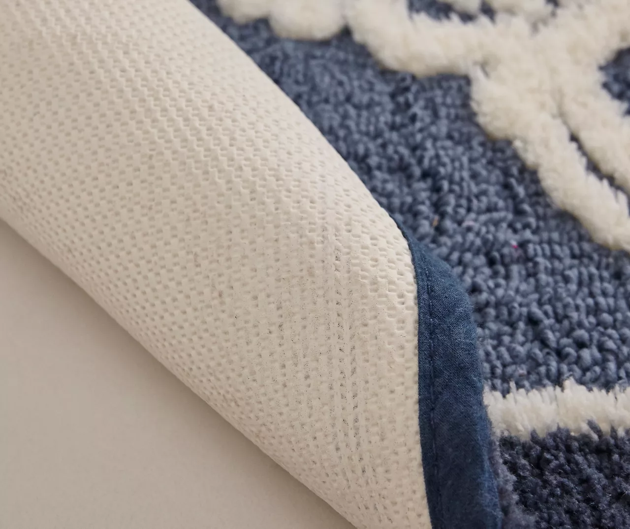 Mohawk Horizon Renaissance Medallion Bath Rug 19 Mohawk Horizon Renaissance Medallion Bath Rug - Image 19