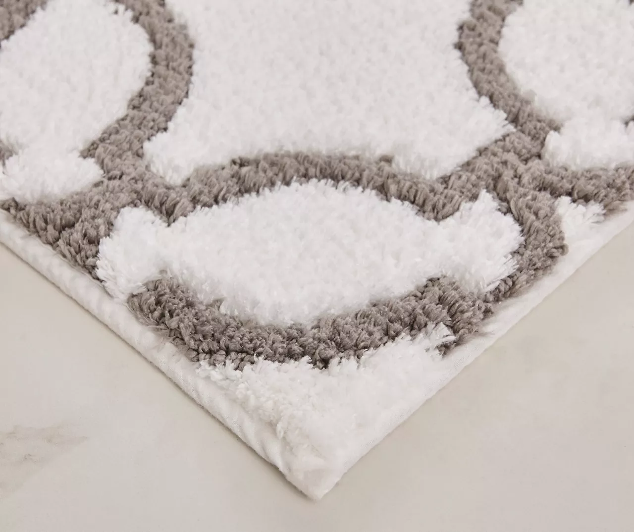 Mohawk Horizon Rendezvous Lattice Bath Rug 3 Mohawk Horizon Rendezvous Lattice Bath Rug - Image 3