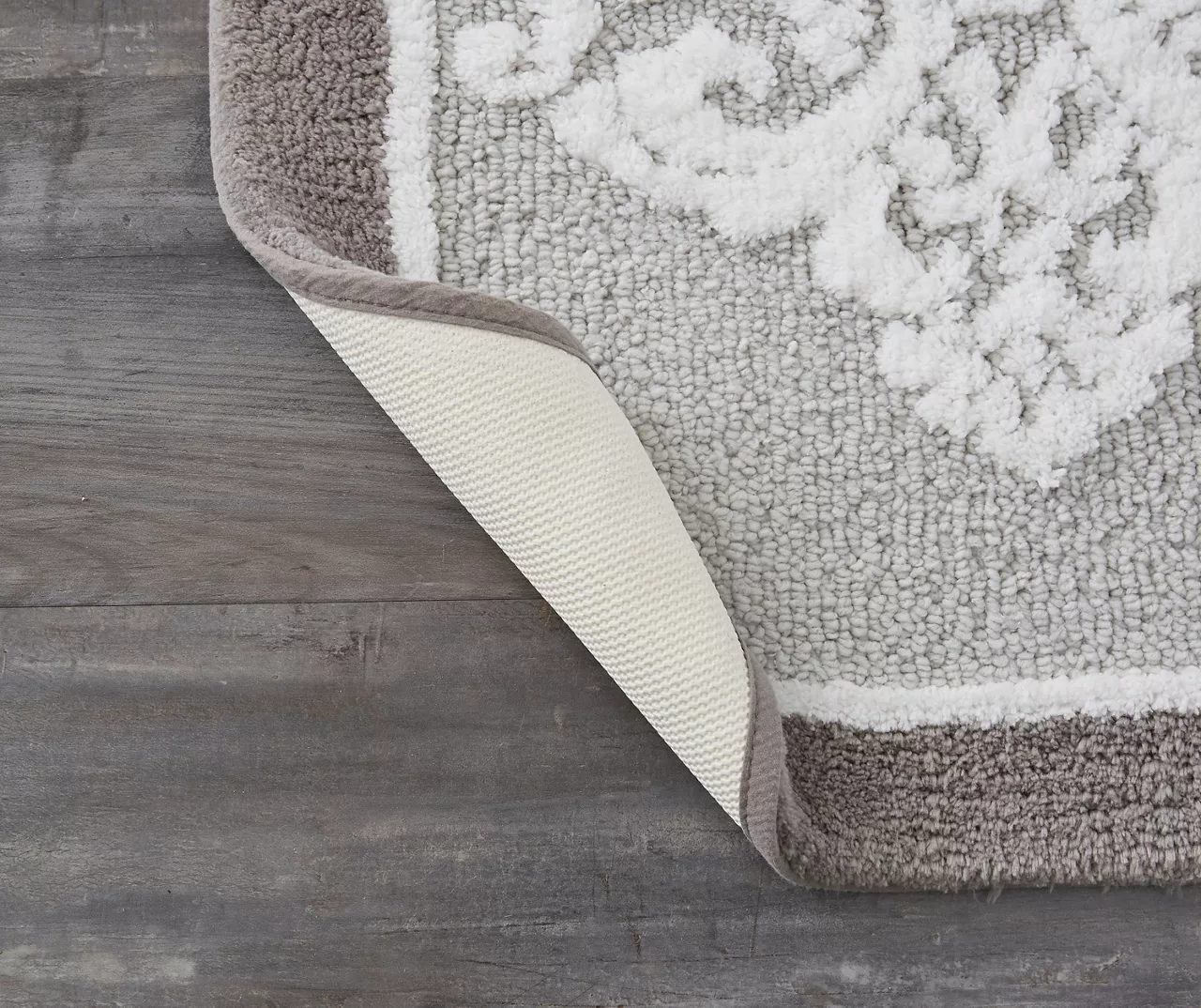 Mohawk Horizon Renaissance Medallion Bath Rug 16 Mohawk Horizon Renaissance Medallion Bath Rug - Image 16