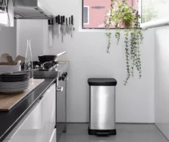 Curver Deco 30-Liter Step-On Wastebasket -Cuisinart Store 810525610 21