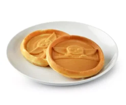 STAR WARS Green The Mandalorian The Child Mini Waffle Maker 5 STAR WARS Green The Mandalorian The Child Mini Waffle Maker -Cuisinart Store 810528087 3