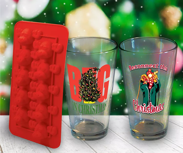 National Lampoon's Christmas Vacation 3-Piece Pint Glass & Ice Cube Tray Set 6 National Lampoon's Christmas Vacation 3-Piece Pint Glass & Ice Cube Tray Set - Image 6