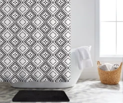 Maddox White & Black Geometric & Faux Fur 14-Piece Bath Set