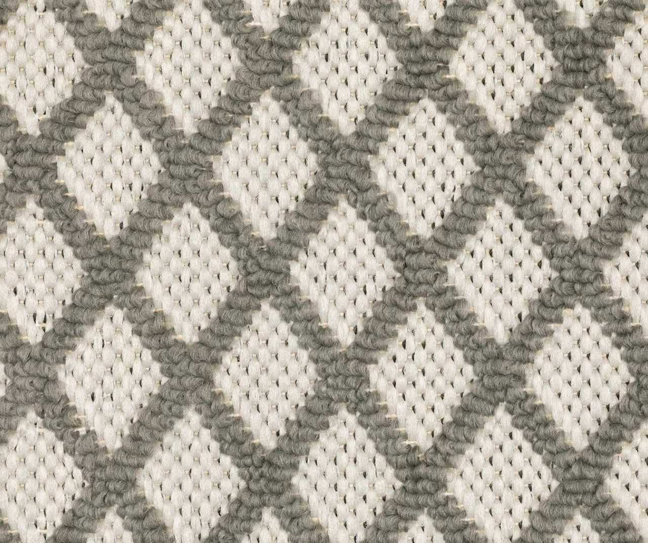 Torde Beige & Gray Lattice Outdoor Area Rug, (6.7' X 9.2') 3 Torde Beige & Gray Lattice Outdoor Area Rug, (6.7' X 9.2') - Image 3