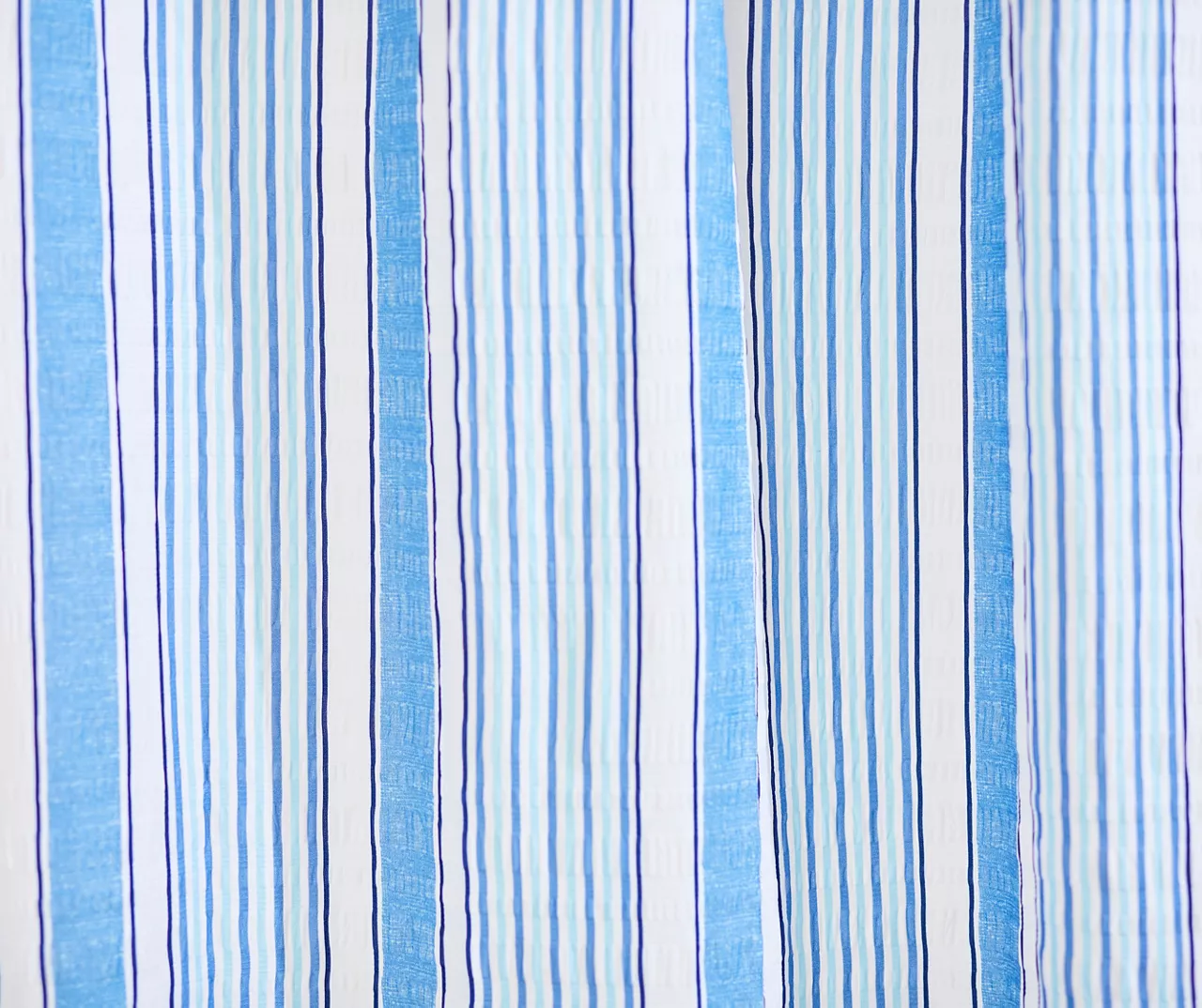 Darham Blue & White Stripe Polyester Shower Curtain Set 3 Darham Blue & White Stripe Polyester Shower Curtain Set - Image 3