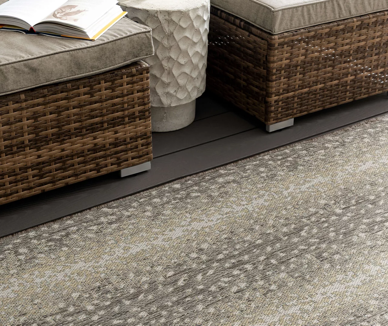 Light Gray & Tan Antelope Print Outdoor Area Rug, (2.5' X 6') 7 Light Gray & Tan Antelope Print Outdoor Area Rug, (2.5' X 6') - Image 7