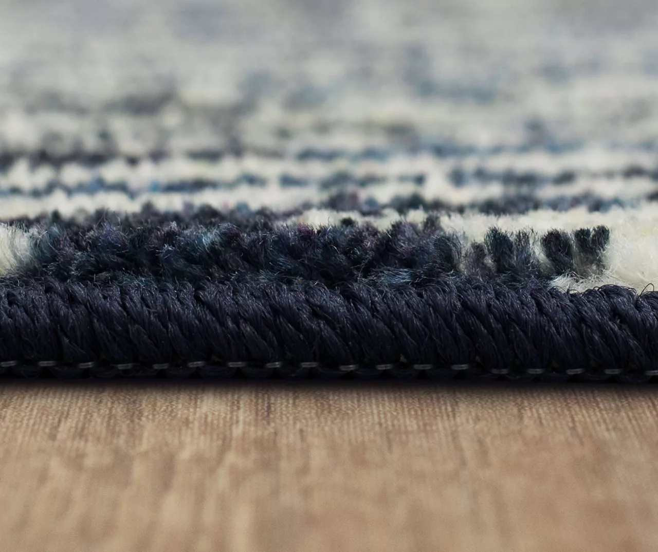 Maisie Navy & White Geometric Area Rug, (4' X 6') 5 Maisie Navy & White Geometric Area Rug, (4' X 6') - Image 5