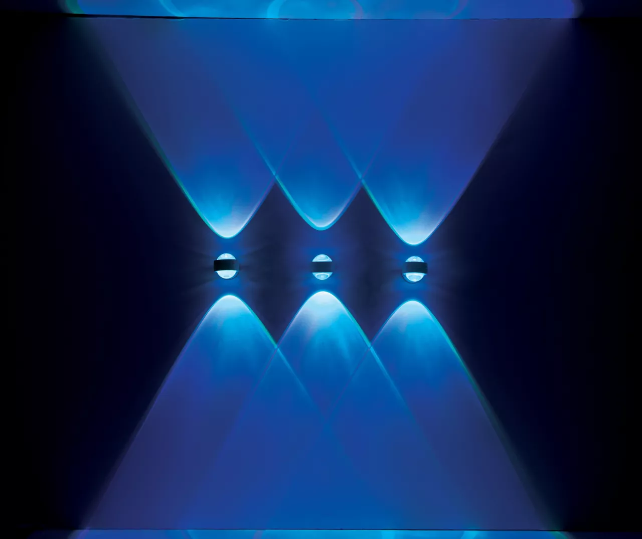 Glow-Up LED Wall Lights, 3-Pack 7 Glow-Up LED Wall Lights, 3-Pack - Image 7